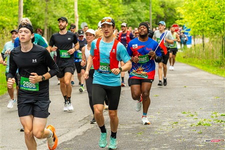 2025 Marathon Sun Life - Longueil - Shiny Happy People Running !!