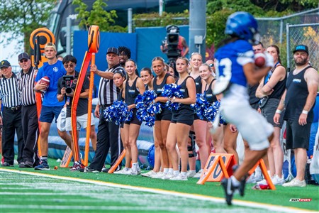 RSEQ 2025 - Football Universitaire - Carabins vs Stingers - Ambiance & Cheerleading