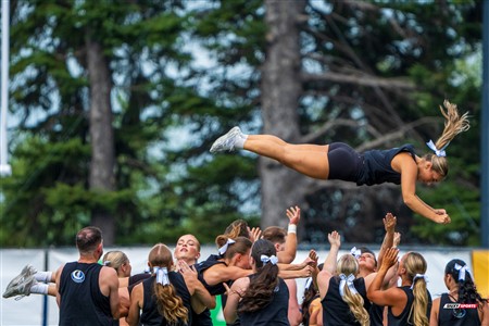 RSEQ 2025 - Football Universitaire - Carabins vs Stingers - Ambiance & Cheerleading