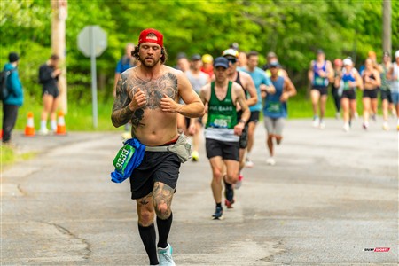 2025 Marathon Sun Life - Longueil - Shiny Happy People Running !!