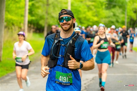 2025 Marathon Sun Life - Longueil - Shiny Happy People Running !!