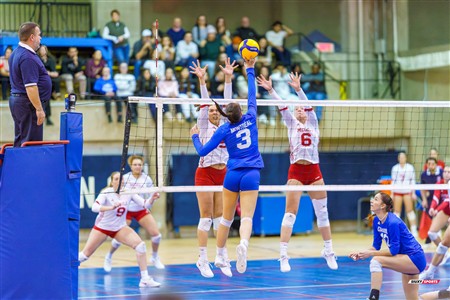 RSEQ 2025 - Volleyball F - 1/2 finale 1 - U de Montréal (1) vs (3) McGill