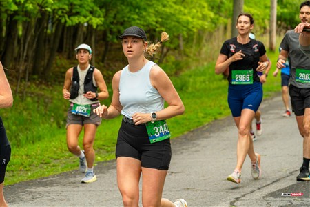 2025 Marathon Sun Life - Longueil - Shiny Happy People Running !!