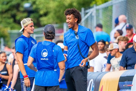 RSEQ 2025 - Football Universitaire - Carabins vs Stingers - Ambiance & Cheerleading