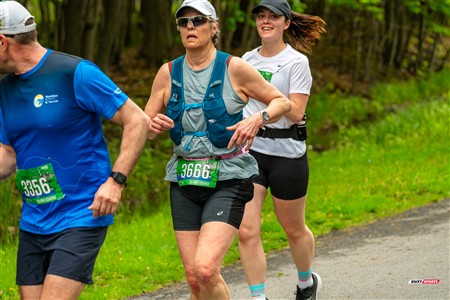 2025 Marathon Sun Life - Longueil - Shiny Happy People Running !!