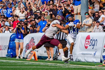RSEQ 2025 - Football Universitaire - Carabins de Montréal (41) vs (14) Stingers de Concordia - Match