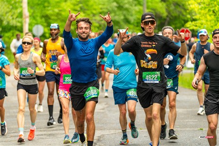 2025 Marathon Sun Life - Longueil - Shiny Happy People Running !!
