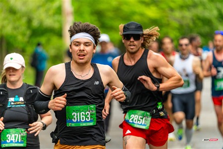 2025 Marathon Sun Life - Longueil - Shiny Happy People Running !!
