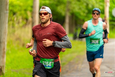 2025 Marathon Sun Life - Longueil - Shiny Happy People Running !!