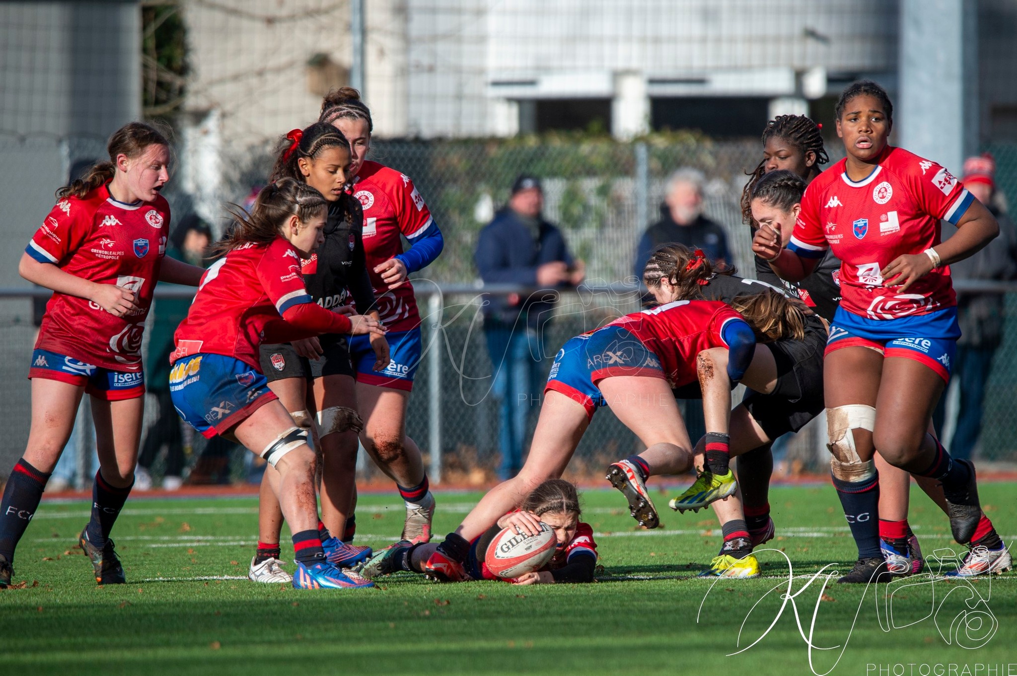 FC Grenoble Rugby - Lyon Olympique Universitaire - Rugby - FFR 2024 - U18 FEM - FC Grenoble Amazones vs LOU (#FFR24U18FFCGLOU01) Photo by: Karine Valentin | Siuxy Sports 2024-12-14