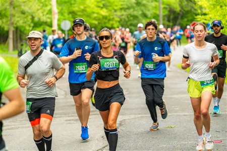 2025 Marathon Sun Life - Longueil - Shiny Happy People Running !!