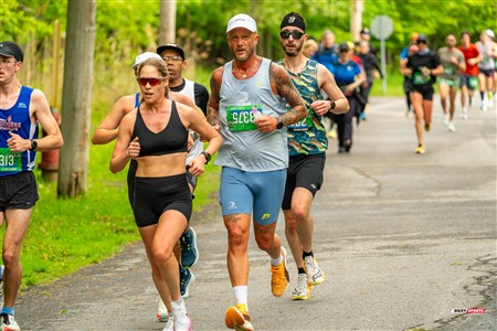 2025 Marathon Sun Life - Longueil - Shiny Happy People Running !!