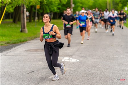 2025 Marathon Sun Life - Longueil - Shiny Happy People Running !!