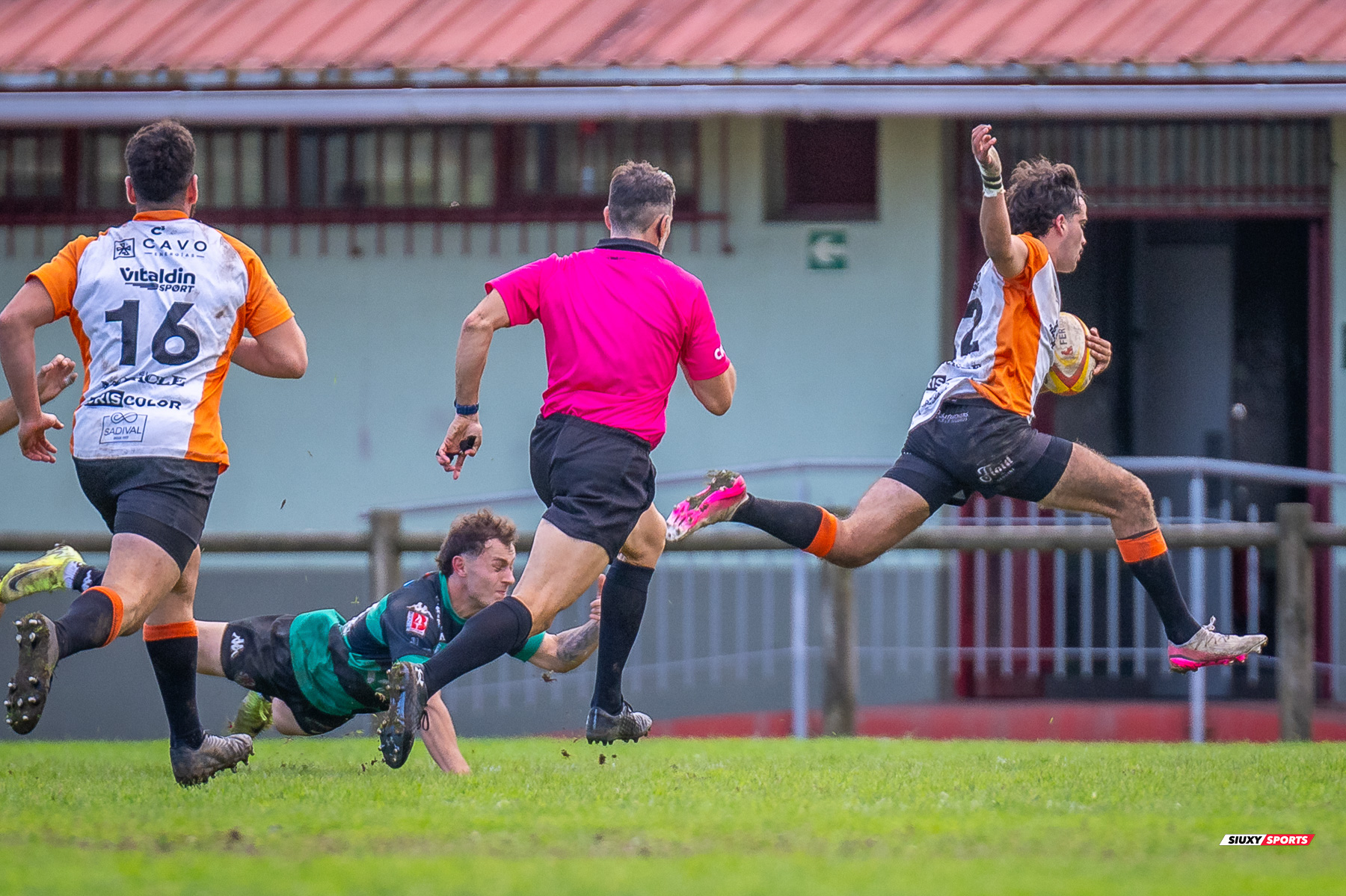  Gernika Rugby Taldea - Club de Rugby Les Abelles - Rugby - FER 2025 - Gernika RT vs Club de Rugby Les Abelles (#FER25GRTLA10) Photo by: Fredy Monfoto | Siuxy Sports 2025-10-26