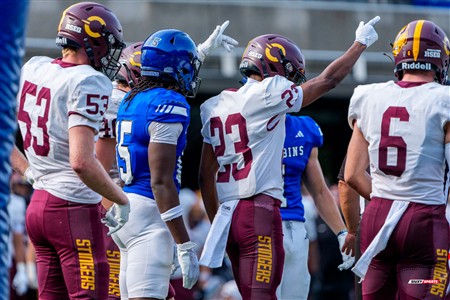 RSEQ 2025 - Football Universitaire - Carabins de Montréal (41) vs (14) Stingers de Concordia - Match