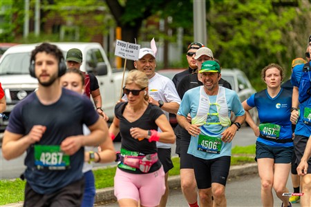 2025 Marathon Sun Life - Longueil - Shiny Happy People Running !!