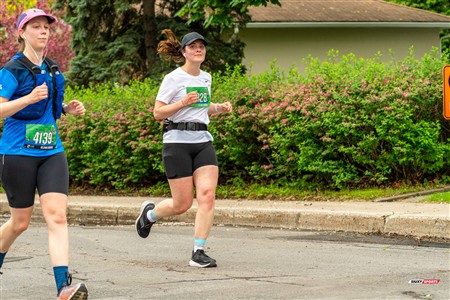 2025 Marathon Sun Life - Longueil - Shiny Happy People Running !!