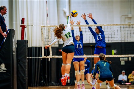 RSEQ 2025 - Volleyball F D2 - Championnat de Conférence - Dawson (0) vs (2) Montmorency