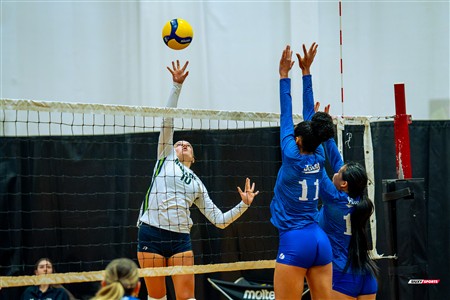RSEQ 2025 - Volleyball F D2 - Championnat de Conférence - Dawson (0) vs (2) Montmorency