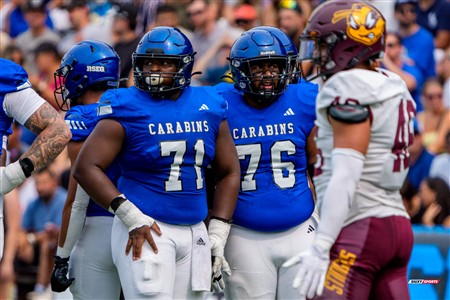 RSEQ 2025 - Football Universitaire - Carabins de Montréal (41) vs (14) Stingers de Concordia - Match