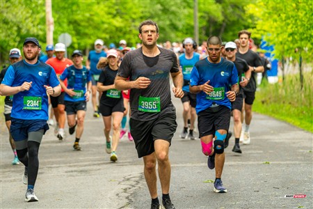 2025 Marathon Sun Life - Longueil - Shiny Happy People Running !!