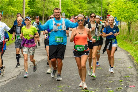 2025 Marathon Sun Life - Longueil - Shiny Happy People Running !!