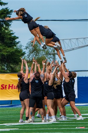 RSEQ 2025 - Football Universitaire - Carabins vs Stingers - Ambiance & Cheerleading