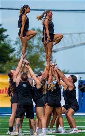 RSEQ 2025 - Football Universitaire - Carabins vs Stingers - Ambiance & Cheerleading