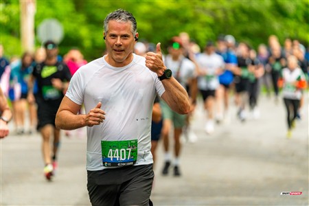 2025 Marathon Sun Life - Longueil - Shiny Happy People Running !!
