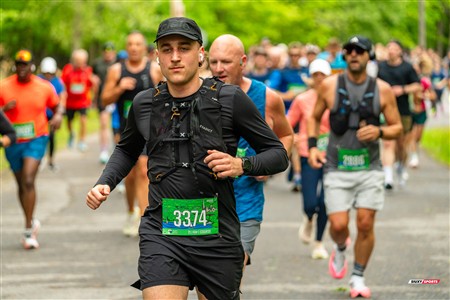 2025 Marathon Sun Life - Longueil - Shiny Happy People Running !!