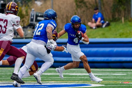 RSEQ 2025 - Football Universitaire - Carabins de Montréal (41) vs (14) Stingers de Concordia - Match