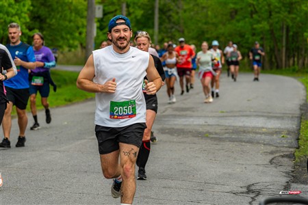 2025 Marathon Sun Life - Longueil - Shiny Happy People Running !!