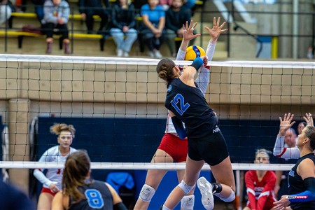 RSEQ 2025 - Volleyball F - 1/2 finale 3 - U de Montréal (3) vs (0) McGill