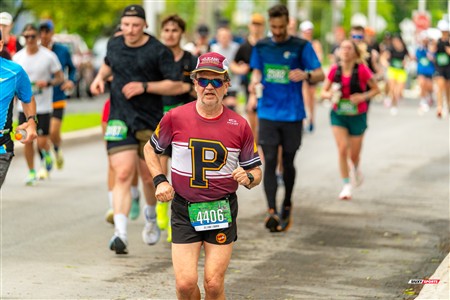 2025 Marathon Sun Life - Longueil - Shiny Happy People Running !!
