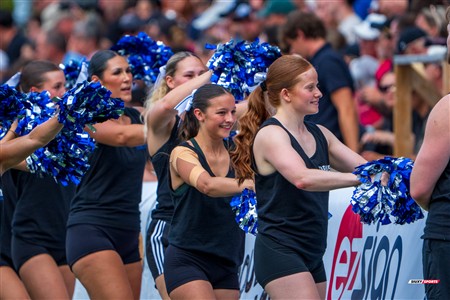 RSEQ 2025 - Football Universitaire - Carabins vs Stingers - Ambiance & Cheerleading