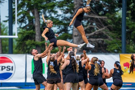 RSEQ 2025 - Football Universitaire - Carabins vs Stingers - Ambiance & Cheerleading