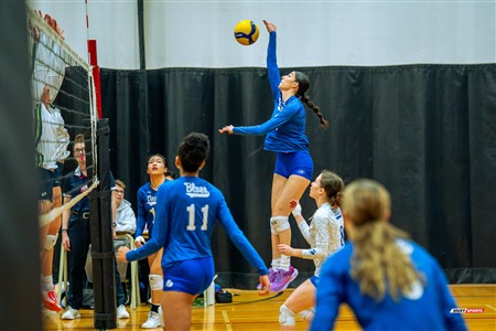 RSEQ 2025 - Volleyball F D2 - Championnat de Conférence - Dawson (0) vs (2) Montmorency