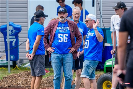 RSEQ 2025 - Football Universitaire - Carabins vs Stingers - Ambiance & Cheerleading