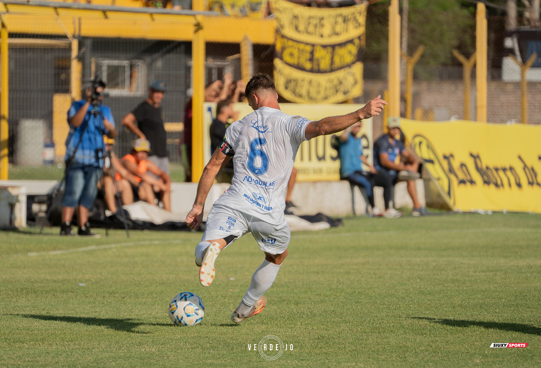  CSyD Flandria - Sportivo Italiano - Soccer - AFA - 1B - Flandria (1) vs (1) Sportivo Italiano (#AFA1BFLASPI02) Photo by: Ignacio Verdejo | Siuxy Sports 2025-02-08