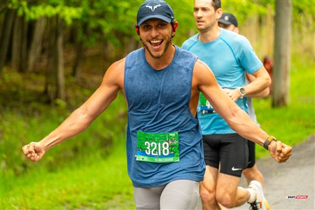 2025 Marathon Sun Life - Longueil - Shiny Happy People Running !!
