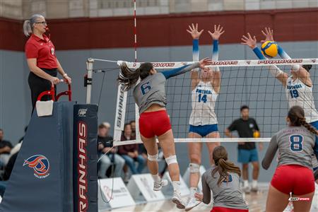 RSEQ 2025 - Volleyball F - ETS vs U. de Montréal
