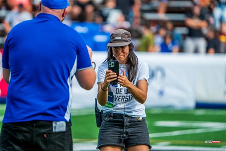 RSEQ 2025 - Football Universitaire - Carabins vs Stingers - Ambiance & Cheerleading