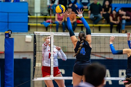 RSEQ 2025 - Volleyball F - 1/2 finale 3 - U de Montréal (3) vs (0) McGill