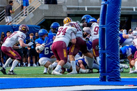 RSEQ 2025 - Football Universitaire - Carabins de Montréal (41) vs (14) Stingers de Concordia - Match
