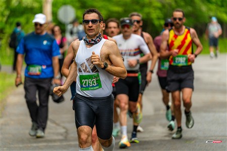 2025 Marathon Sun Life - Longueil - Shiny Happy People Running !!