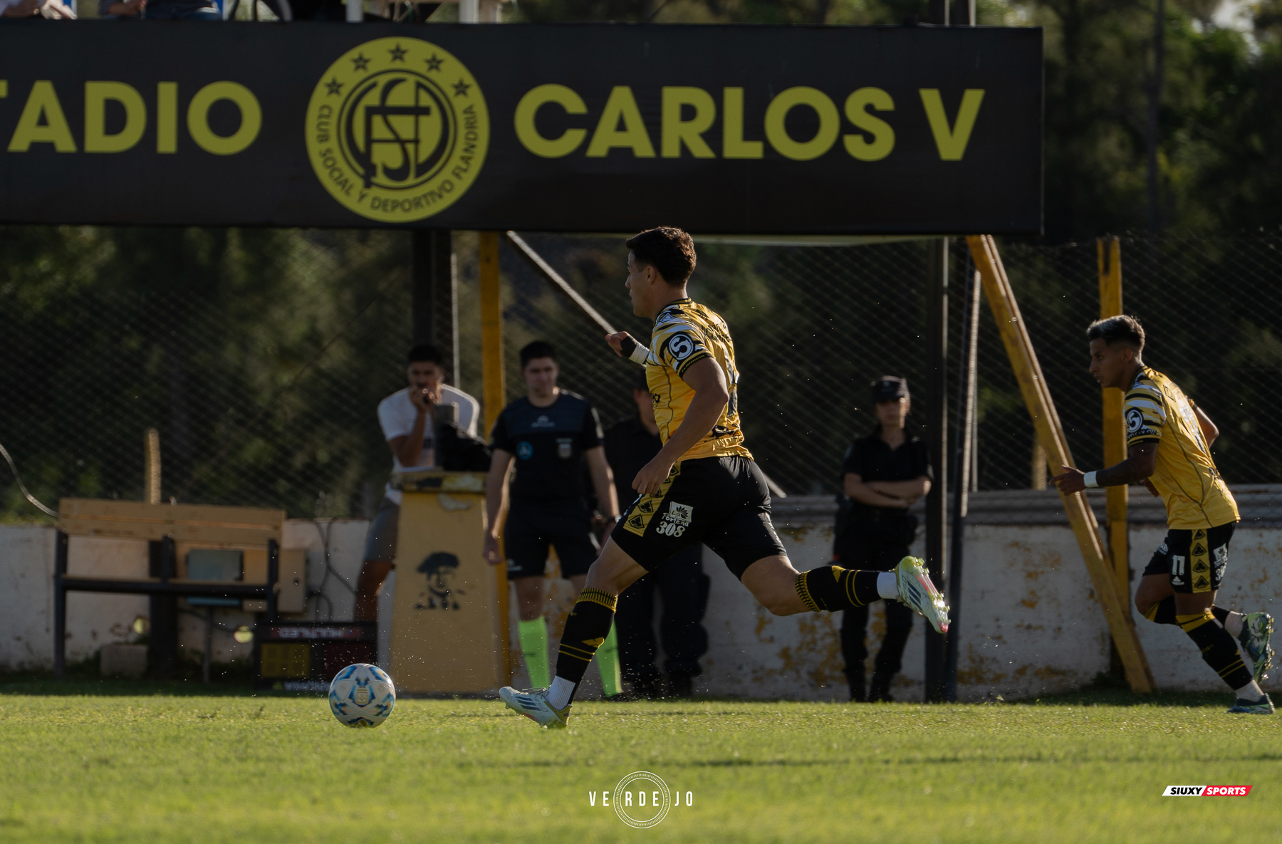  CSyD Flandria - Real Pilar FC - Soccer - AFA - 1B - Flandria (0) vs (1) Real Pilar FC (#AFA1BFLARP02) Photo by: Ignacio Verdejo | Siuxy Sports 2025-02-18